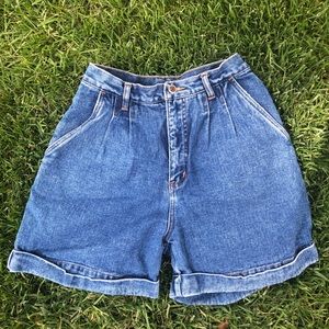 80’s VINTAGE High Wasted Denim Shorts